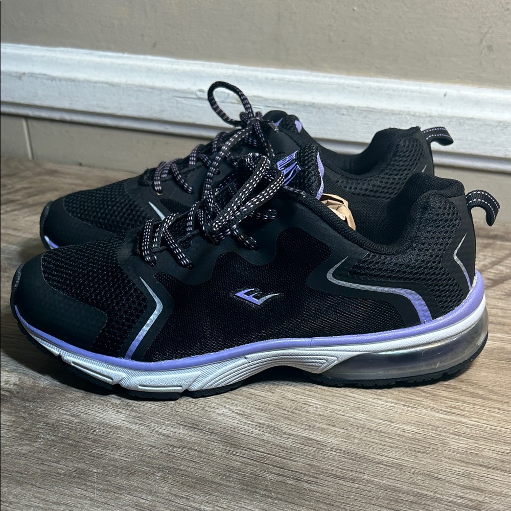 Everlast Black and Purple Athletic Shoes Size 8.5